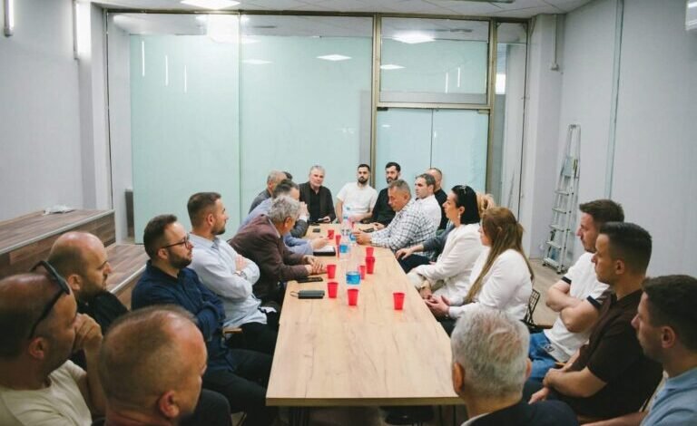 Lëvizja Arbëria rikonfirmon bashkëpunimin politik me VLEN-in 4 levizja arberia rikonfirmon bashkepunimin politik me vlen in 6a0253263fb6d