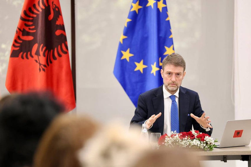 Ministri Hoxha në Kosovë, zbulohet axhenda e plotë e vizitës 1 ministri hoxha ne kosove zbulohet axhenda e plote e vizites 6a1be7f2206df