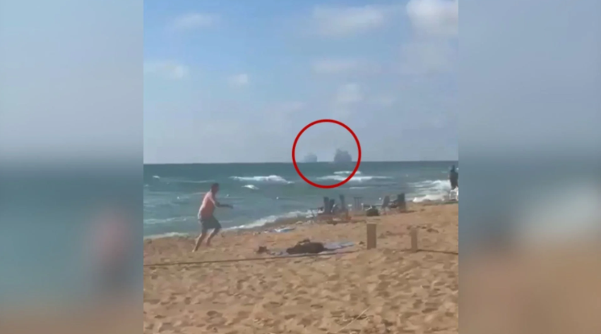 Raketat e Hezbollahut bien afër bregdetit izraelit, plazhistët në qytetin e Nahariyas largohen të tmerruar nga shpërthimet 1 raketat e hezbollahut bien afer bregdetit izraelit plazhistet ne qytetin e nahariyas largohen te tmerruar nga shperthimet 6a1b5c313b120