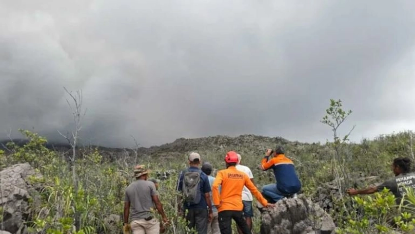 shperthen vullkani dukono ne indonezi tre te vdekur 69fe3b3eb1819