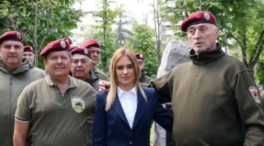 shteti serb financon veteranet e beretave te kuqe qe luftuan edhe ne kosove 6a01864a2a312
