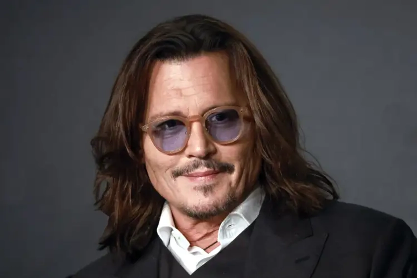 skandal financiar per johnny depp aktori i hollywood it humb mbi 600 mije euro pas vjedhjes se kartes se kreditit 6a182d5b225ad