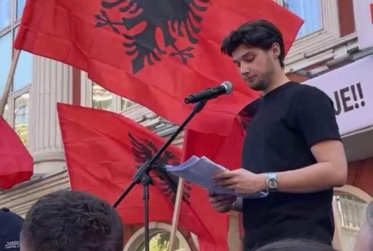 Studenti Ademi reagon ndaj Fillkovit: Nuk jemi kundër maqedonishtes, por kundër mohimit të shqipes 1 studenti ademi reagon ndaj fillkovit nuk jemi kunder maqedonishtes por kunder mohimit te shqipes 6a0df9ad9c644