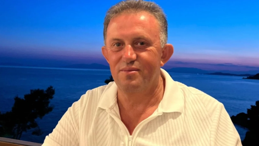sulmohet fizikisht politikani ne lezhe i thyen kembet dhe ia prene veshin 6a00c1d0a42a4