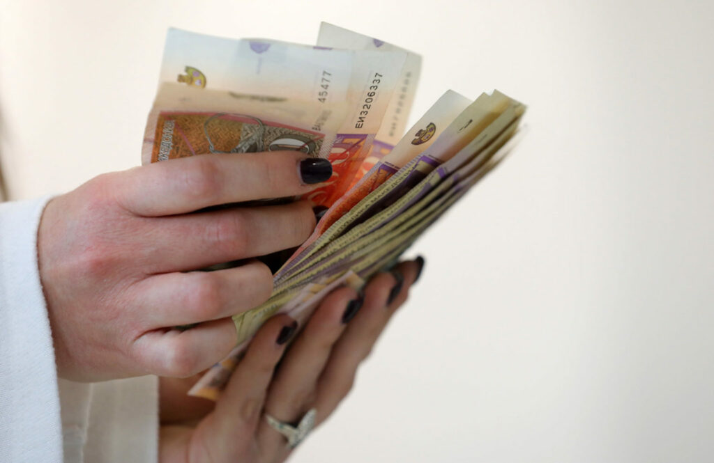 tetovarja e mashtroi se ka ngele shtatzene ia mori 18 mije euro kosovarit 69f71fb0801fd