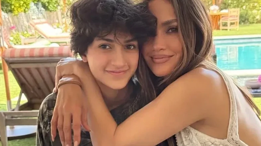 vajza e jennifer lopez ka ndryshuar emrin dhe tanime prezantohet me identitet te ri gjinor 6a1aec7e5e8d3