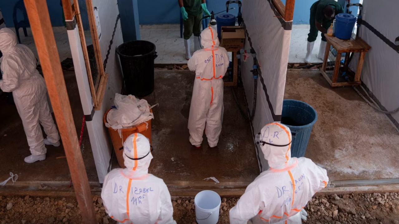 Alarm në Francë/ Konfirmohet rasti i parë i Ebolës, pacienti nën izolim të plotë 1 alarm ne france konfirmohet rasti i pare i eboles pacienti nen izolim te plote 6a3bdbca38ef0