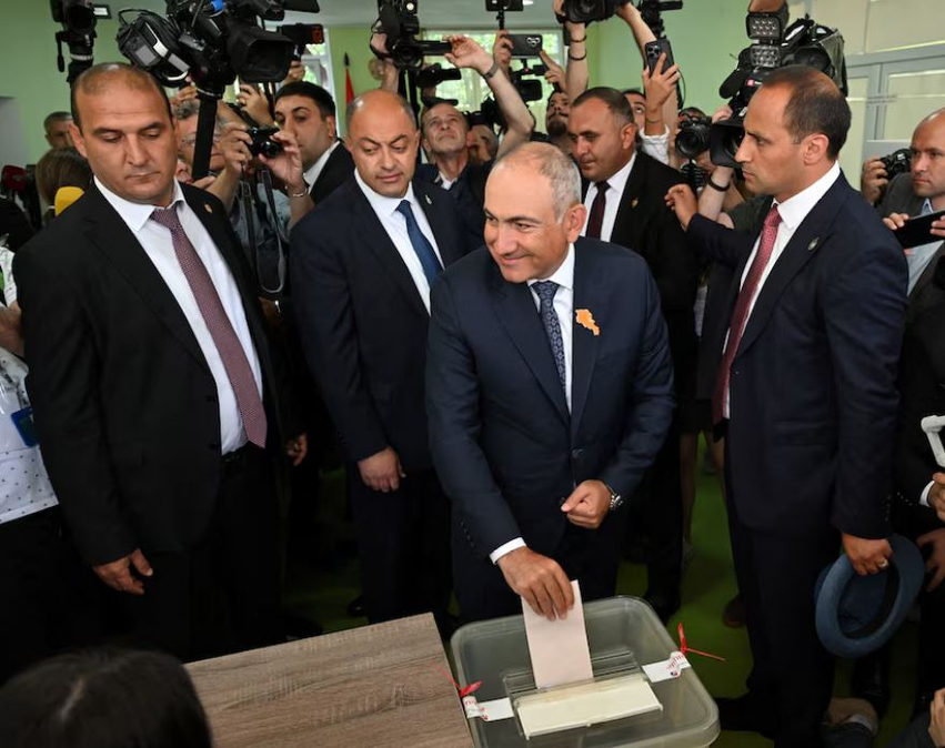 Armenët votojnë me përpjekjet për paqe dhe Rusinë në fokus 3 armenet votojne me perpjekjet per paqe dhe rusine ne fokus 6a253f70c1f95
