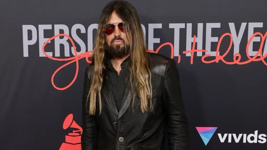 Billy Ray Cyrus flet për periudhat sfiduese në jetë: Kur je në fund të shkëmbit, është e vetmja mënyrë për t'u ngjitur 1 billy ray cyrus flet per periudhat sfiduese ne jete kur je ne fund te shkembit eshte e vetmja menyre per tu ngjitur 6a2a4dfc257c2