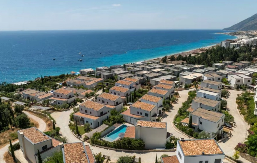 corriere telashe te tjera per igli taren akuzohet se fshehu vilen luksoze te ballukut ne emrin e tij 6a229d409102a