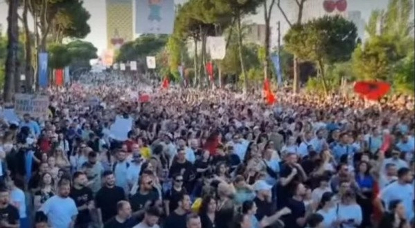 dita e trete e protestes kunder investimit ne zvernec thirrje per anulimin e projektit 6a1f504f54050