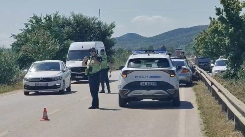 Dy aksidente në Pogradec, një i vdekur dhe një i lënduar 1 dy aksidente ne pogradec nje i vdekur dhe nje i lenduar 6a443a4f7f3bb