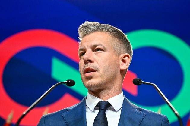 hungari qeveria do te ndryshoje kushtetuten per te lejuar shkarkimin e presidentit 6a1dc18a32fc3