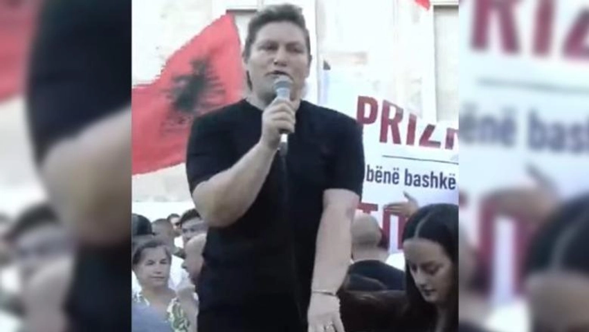 mamaja e martin canit i bashkohet protestes para kryeministrise duam siguri dhe drejtesi 6a2db4b25eb10