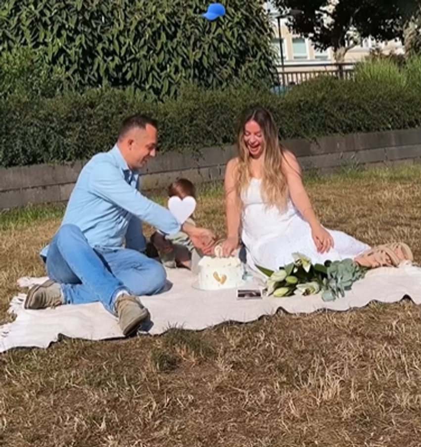 Njomza zbulon gjininë e bebit që po vjen në jetë 1 njomza zbulon gjinine e bebit qe po vjen ne jete 6a395b1c15ffe
