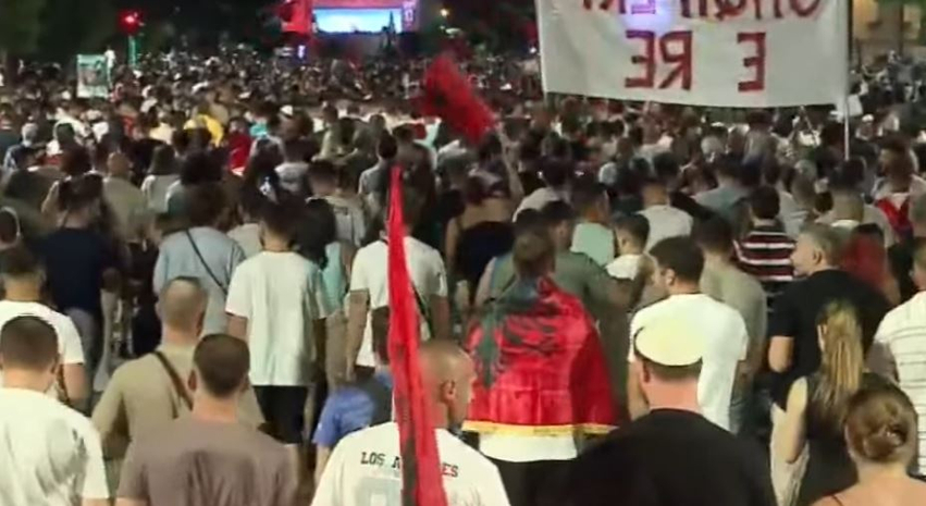 perfundon tubimi para kryeministrise protestuesit nisin marshimin rrugeve te kryeqytetit 6a441e38356ac