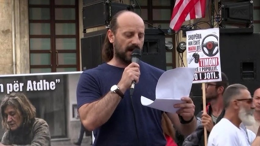 Rama e quajti “komandant leshi”, Artur Meçollari nxjerr dokumentin: Me firmën e Agim Çekut, Dritan Goxhaj, “Veteran dhe Luftëtar” i UÇK! 3 rama e quajti komandant leshi artur mecollari nxjerr dokumentin me firmen e agim cekut dritan goxhaj veteran dhe luftetar i uck 6a3ac71398dea