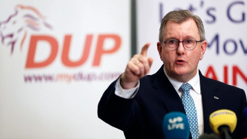 skandal ne irlanden e veriut ish lideri i nje prej partive kryesore shpallet fajtor per abuzim seksual ndaj dy vajzave te mitura 6a3976740f40d