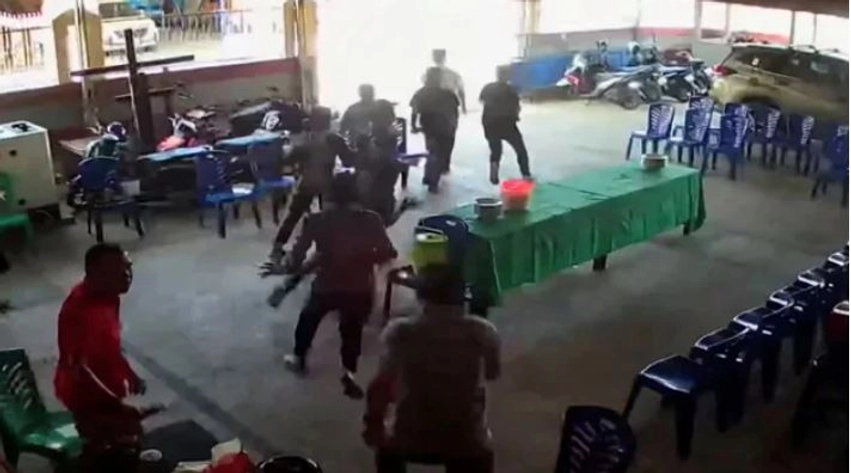 Tërmeti në Indonezi, raportohet për viktima dhe të plagosur 3 termeti ne indonezi raportohet per viktima dhe te plagosur 6a31a991226a5