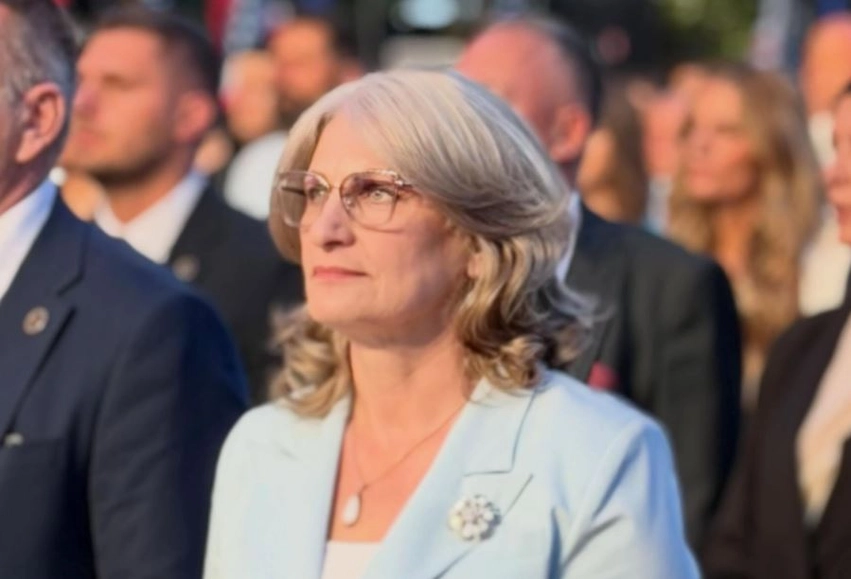 Teuta Haxhiu rikthehet në Kuvend: Fitoren ua dedikoj qytetarëve! 3 teuta haxhiu rikthehet ne kuvend fitoren ua dedikoj qytetareve 6a33bf1a648a0