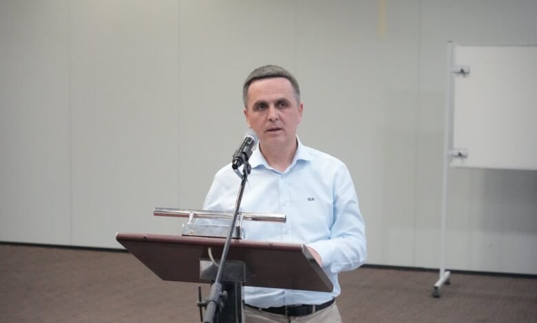 vlen nis kapitullin e ri kasami diskutim i frytshem ne mbledhjen e pare te kuvendit qendror 6a1cb120ab961