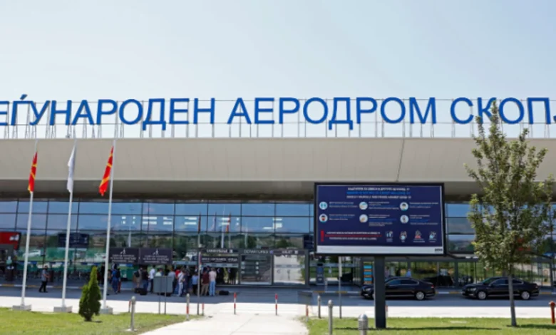 Aeroporti i Shkupit pajiset me skanerë të rinj të sigurisë, pasagjerët nuk do të duhet t’i nxjerrin nga çanta mjetet elektronike 2 aeroporti i shkupit pajiset me skanere te rinj te sigurise pasagjeret nuk do te duhet ti nxjerrin nga canta mjetet elektronike 6a455761cbf27