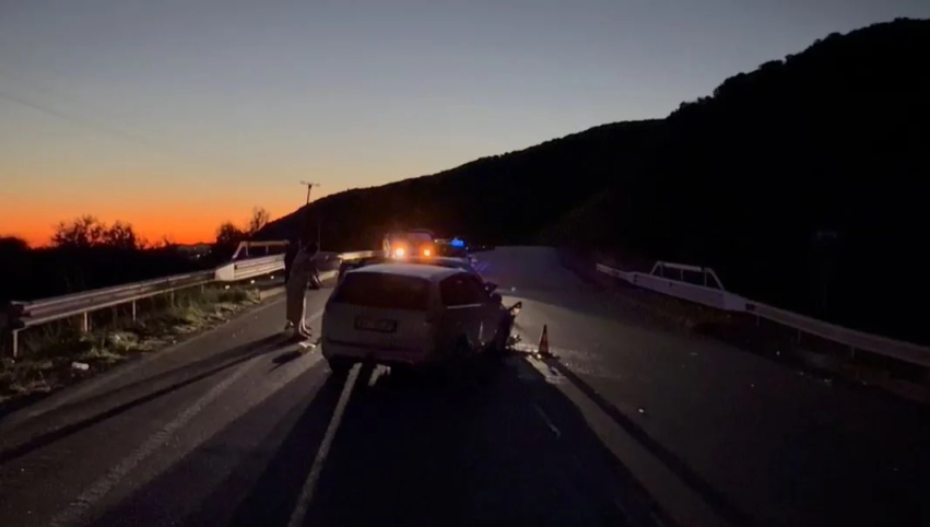 aksidenti i rende ne autostraden levan tepelene dy te plagosur 6a4ffbafce171
