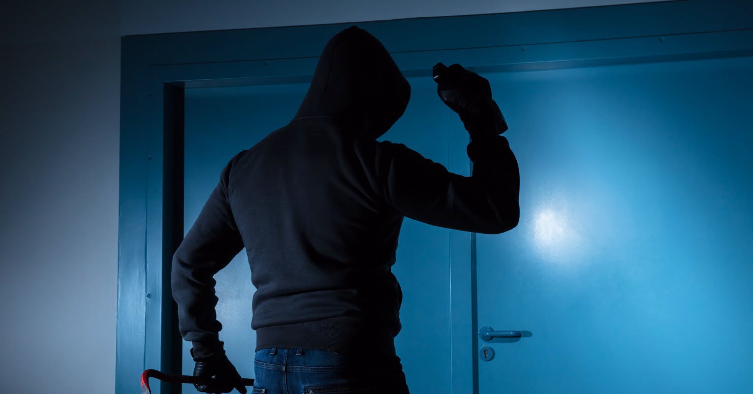 Arrestohet një 16-vjeçar për vjedhje në kishën “Shën Bogorodica” në Tetovë 1 arrestohet nje 16 vjecar per vjedhje ne kishen shen bogorodica ne tetove 6a55ef8d6d91c