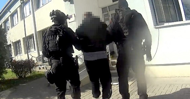 arrestohet nje shkupjan i kerkuar me urdherarrest per vuajtjen e nje denimi me burg prej nje viti e gjysme 6a595621242df