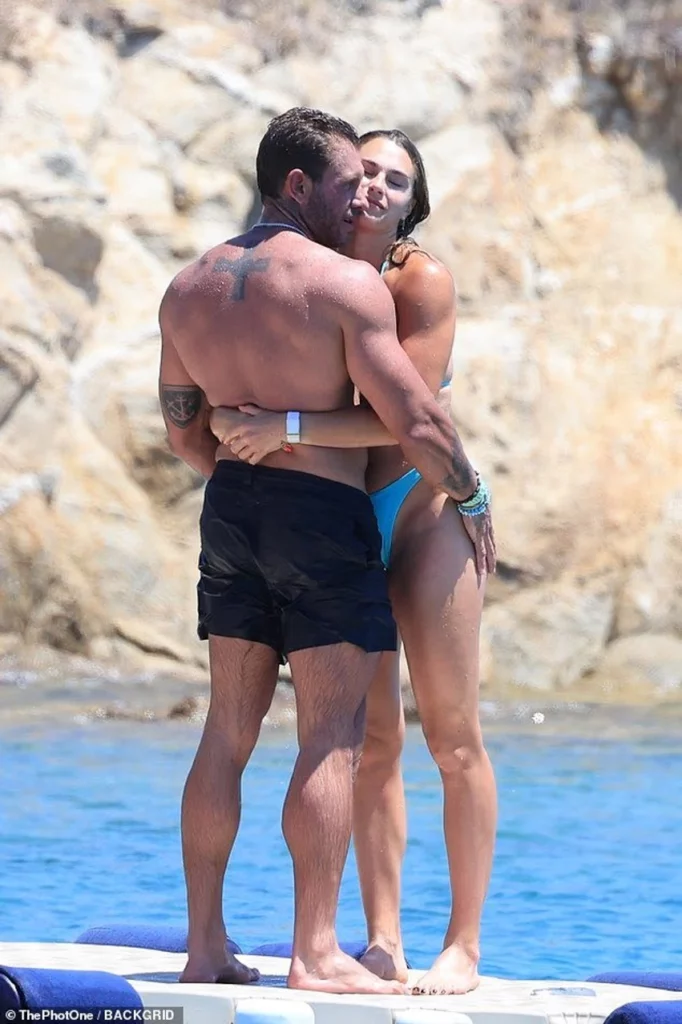 Aryna Sabalenka relaksohet në Mykonos me të fejuarin pas eliminimit nga Wimbledon 3 aryna sabalenka relaksohet ne mykonos me te fejuarin pas eliminimit nga wimbledon 6a56b07d0fb30