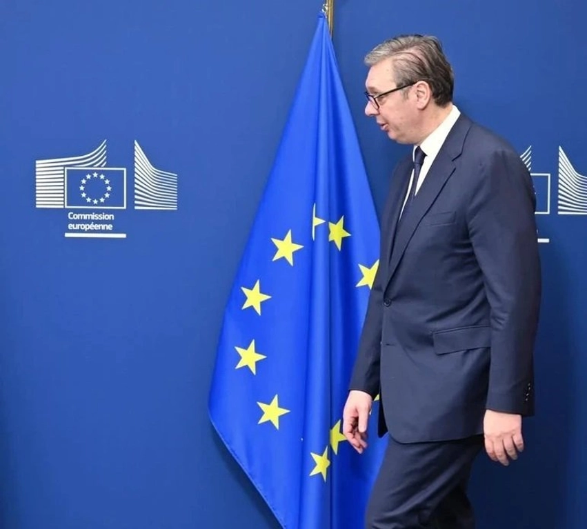 BE i reagon Vuçiqit për deklaratat tendencioze lidhur me Kosovën 2 be i reagon vuciqit per deklaratat tendencioze lidhur me kosoven 6a6a20f2a4c93