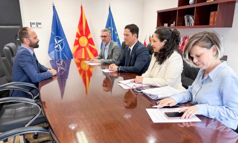 bekim sali dhe jeton shasivari diskutojne per zbatimin e agjendes reformuese 6a6766211bd7d