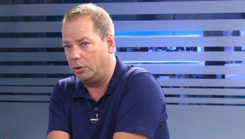 “Do të kemi vendimmarrje”/ Kulluri komenton deklaratat e kreut të SPAK: Pozitat ndaj Ballukut janë rënduar, s’duhet të ngadalësohet puna! 2 do te kemi vendimmarrje kulluri komenton deklaratat e kreut te spak pozitat ndaj ballukut jane renduar sduhet te ngadalesohet puna 6a579050375a0