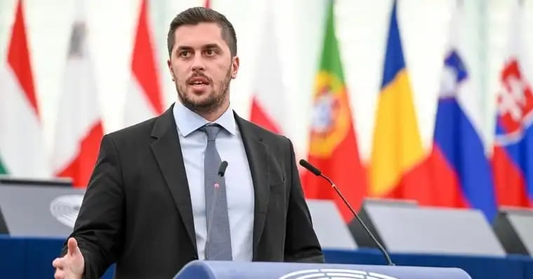 eurodeputeti fragkos shkupi eshte shtet pa bazament historik i ndertuar ne toke te huaj 6a60b3cf05485