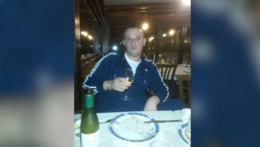 I shpallur në kërkim nga autoritetet italiane për dosjen “Ura”, arrestohet në Durrës Adi Çoba 2 i shpallur ne kerkim nga autoritetet italiane per dosjen ura arrestohet ne durres adi coba 6a458bd6efe59
