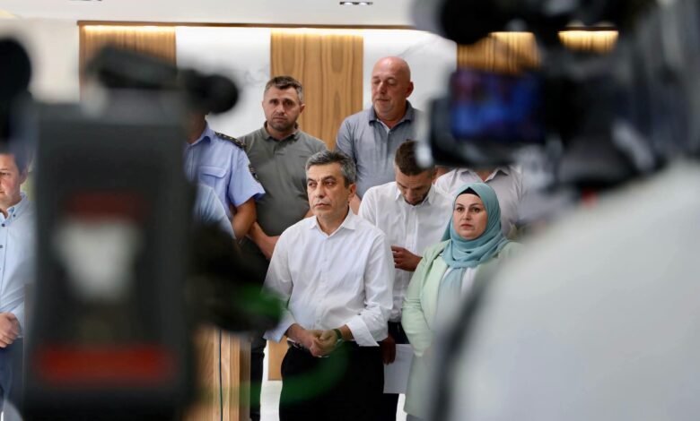 imerlije saliu dhe izet mexhiti vizitojne gostivarin kerkojne veprime te shpejta per rikthimin e furnizimit me uje te sigurt 6a62c8e29568b