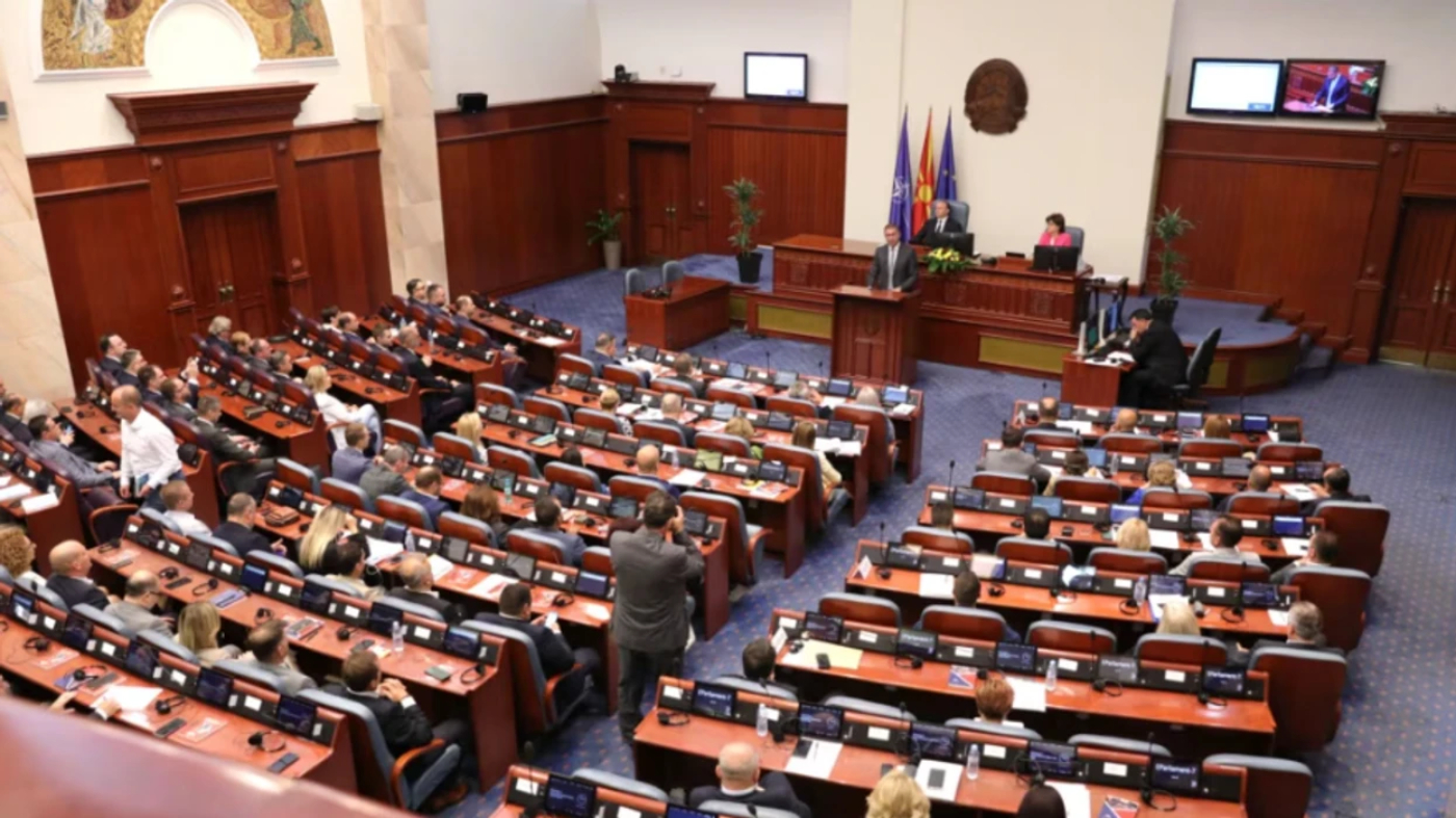 kuvendi voton me 13 korrik per 8 ministrat e rinj te qeverise 6a47fbb098e7f