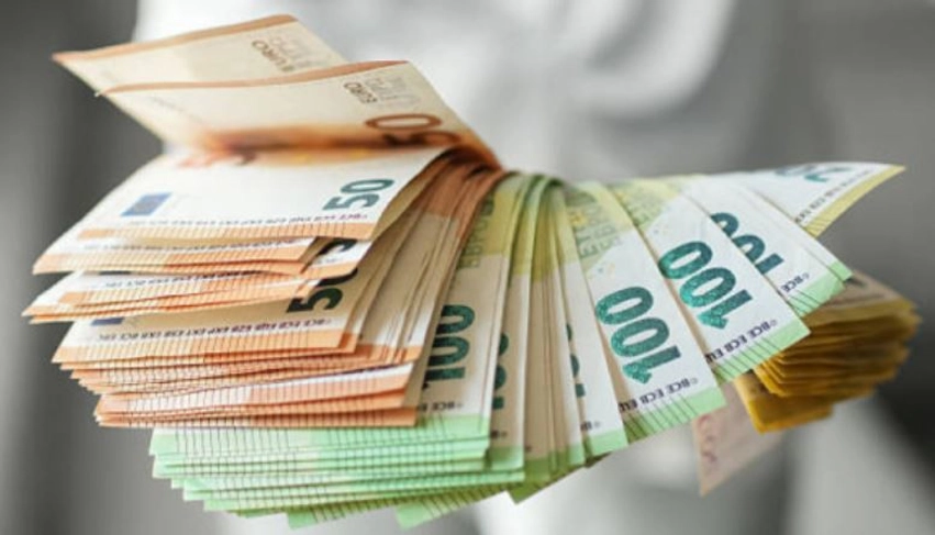 “Lamtumirë lekut”, Shqipëria drejt BE-së, nis edhe ligjërisht adoptimin e euros 1 lamtumire lekut shqiperia drejt be se nis edhe ligjerisht adoptimin e euros 6a5952524c654