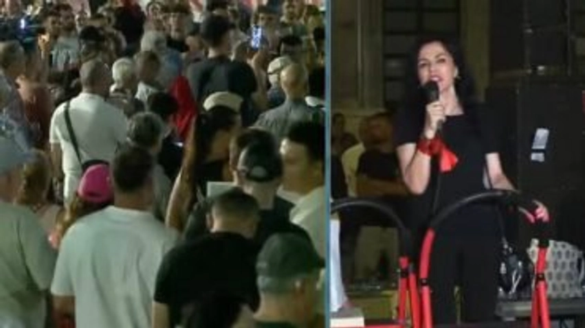 Mesazhi nga protesta për Ramën: Këtij populli i ka shkuar thika në eshtra 1 mesazhi nga protesta per ramen ketij populli i ka shkuar thika ne eshtra 6a540c500a95a