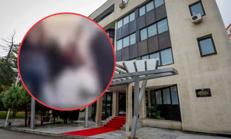 MPB zbardh rastin e dhunës ndaj 14-vjeçares, kallëzim penal ndaj tre vajzave 3 mpb zbardh rastin e dhunes ndaj 14 vjecares kallezim penal ndaj tre vajzave 6a560a6a605d8