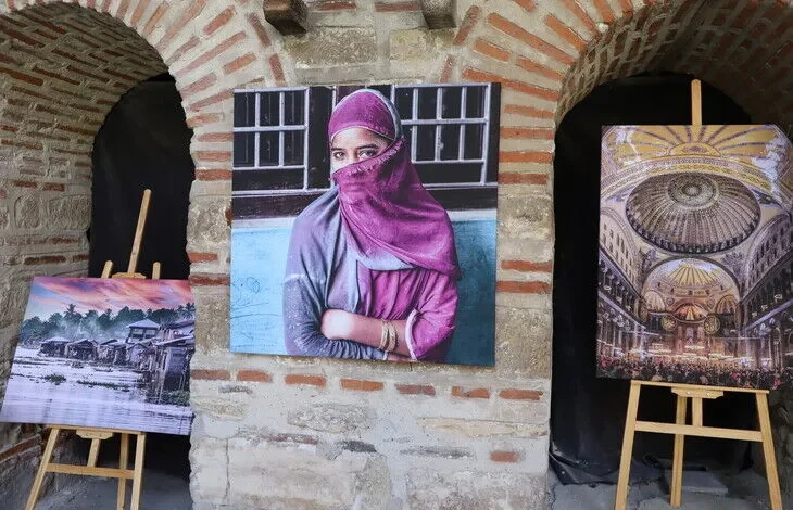 Në Shkup hapet ekspozita fotografike “Bëhu dëshmitar” e fotografit Engin Uzun 3 ne shkup hapet ekspozita fotografike behu deshmitar e fotografit engin uzun 6a5bc0e1653e5