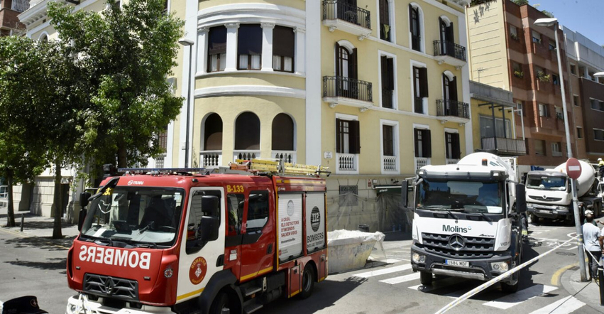 Një gropë gjigante hapet në Barcelonë, evakuohen banorët e pesë pallateve 1 nje grope gjigante hapet ne barcelone evakuohen banoret e pese pallateve 6a4d20d4248ed