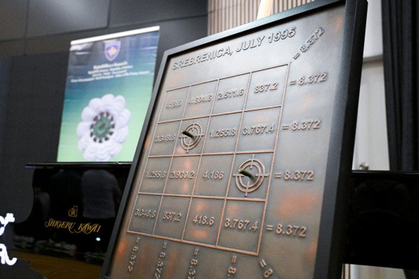 "Pa të vërtetën nuk mund të ketë drejtësi e as paqe", Kosova kujton viktimat e Srebrenicës 3 pa te verteten nuk mund te kete drejtesi e as paqe kosova kujton viktimat e srebrenices 6a51f572f0dc9