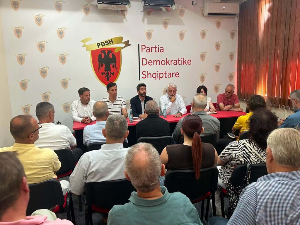 PDSh-ja zgjidhi udhëheqësit e departamenteve dhe kryetarët e komisioneve të partisë 4 pdsh ja zgjidhi udheheqesit e departamenteve dhe kryetaret e komisioneve te partise 6a52a3d1a7201