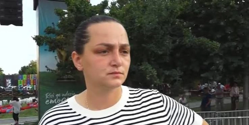 “Policia hodhi piper dhe nuk më dërgoi në spital, ambulanca nuk erdhi kurrë”/ Aktivistja bën denoncimin e fortë: Disa nga djemtë u dhunuan në furgonin e policisë, janë me sy të nxirë 3 policia hodhi piper dhe nuk me dergoi ne spital ambulanca nuk erdhi kurre aktivistja ben denoncimin e forte disa nga djemte u dhunuan ne furgonin e policise jane me sy te