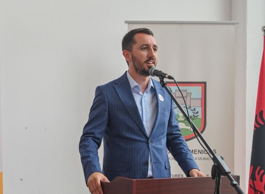 Qëndron Kastrati dënohet për shpifje ndaj Kadri Rahimajt, reagon kryetari i Kamenicës 2 qendron kastrati denohet per shpifje ndaj kadri rahimajt reagon kryetari i kamenices 6a65bbf36a3f2