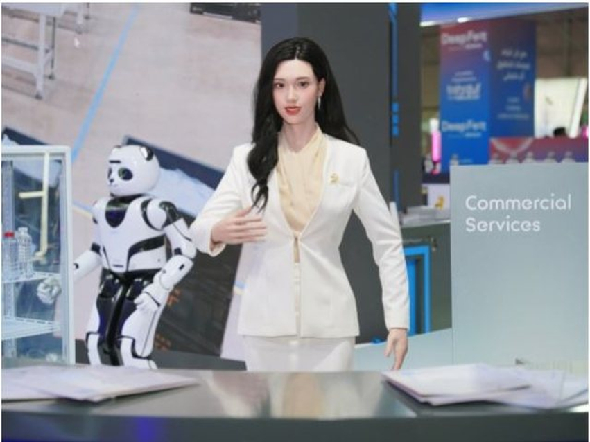 Roboti humanoid kinez që po ‘çmend’ botën/ 13 mijë kërkesa në 24 orë, çmimi fillon nga rreth 17 600 dollarë 3 roboti humanoid kinez qe po cmend boten 13 mije kerkesa ne 24 ore cmimi fillon nga rreth 17 600 dollare 6a4a9933d6459