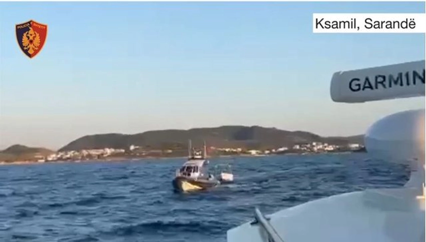 shkeli perimetrin e sigurise dhe rrezikoi pushuesit bllokohet mjeti lundrues ne ksamil gjobitet drejtuesi 6a6c704cc6e92