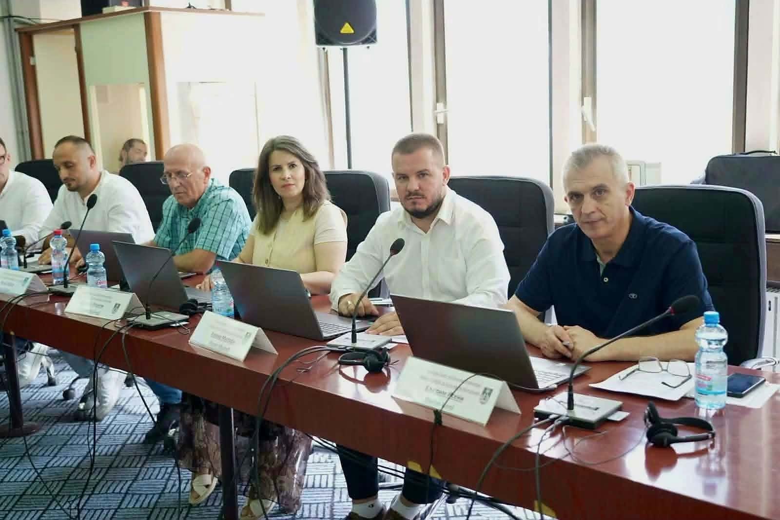 standardet e dyfishta te maksim dimitrievskit 6a69297ce0ea3