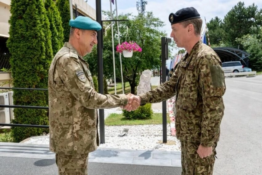 Ulutaş vlerëson kontributin e Letonisë në misionin e KFOR-it 3 ulutas vlereson kontributin e letonise ne misionin e kfor it 6a47d9f2372bf